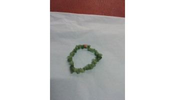 Green aventurine chip bracelet 